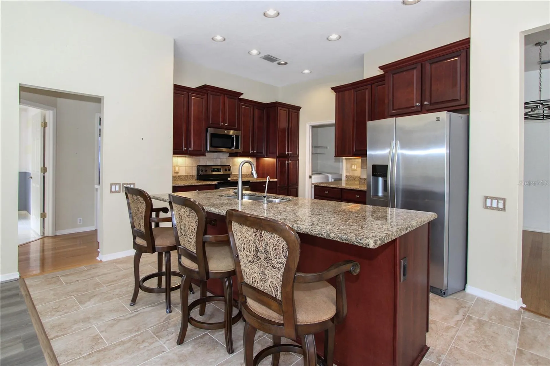 2319 Sunview Avenue Valrico FL 33596