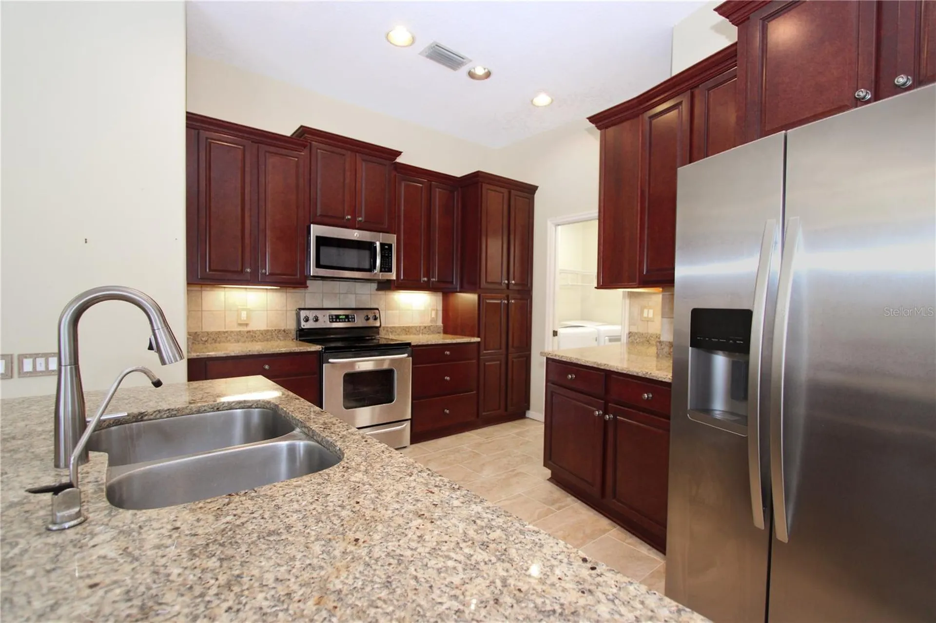 2319 Sunview Avenue Valrico FL 33596
