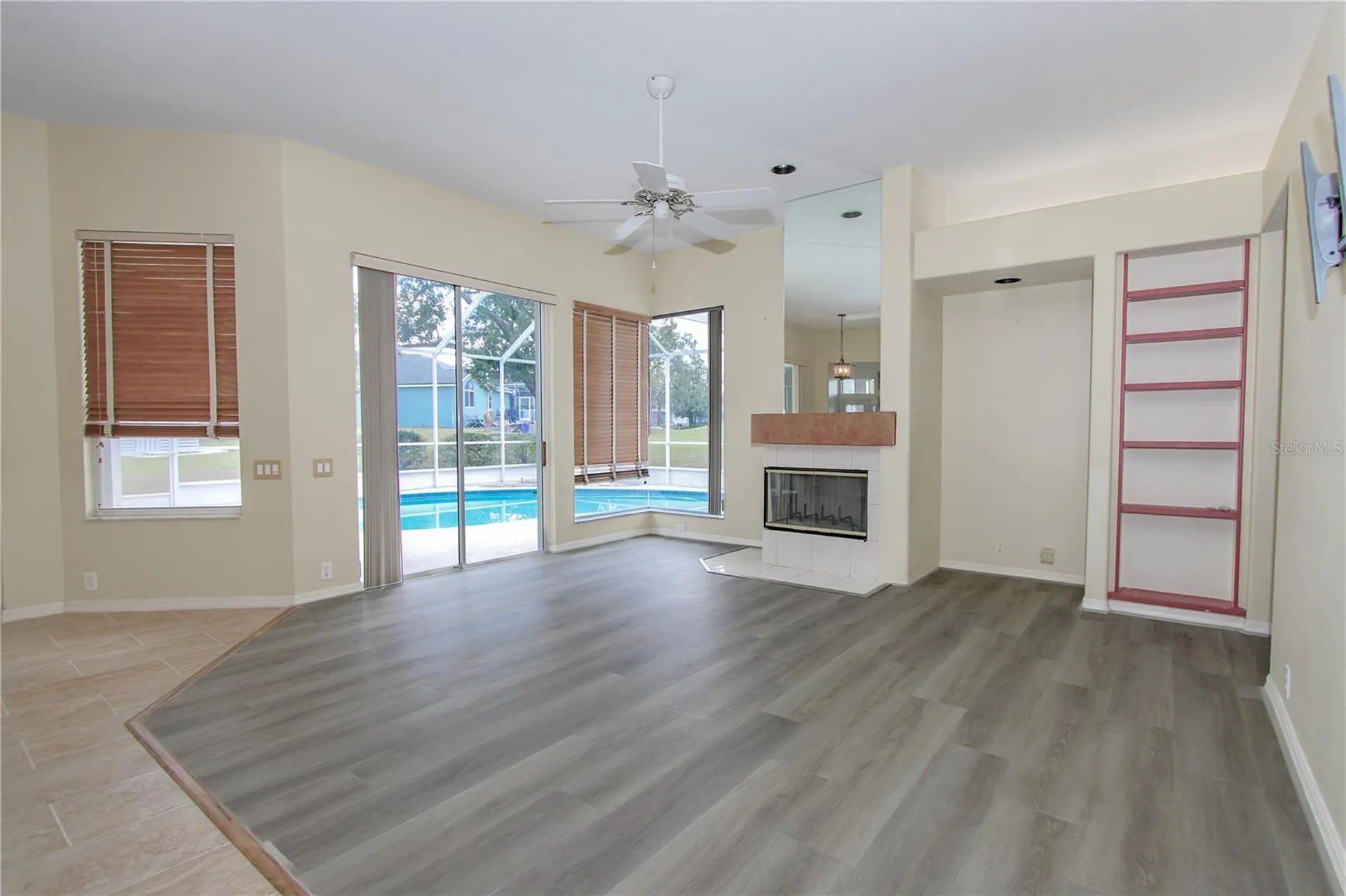 2319 Sunview Avenue Valrico FL 33596
