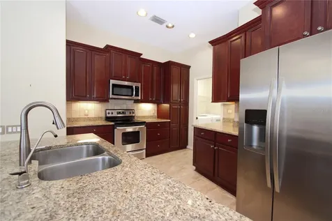 2319 Sunview Avenue Valrico FL 33596