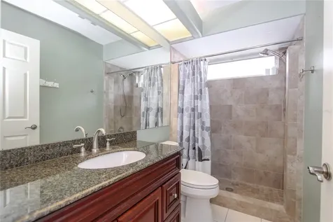 2319 Sunview Avenue Valrico FL 33596
