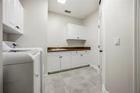 11067 NW 18th Road Gainesville FL 32606