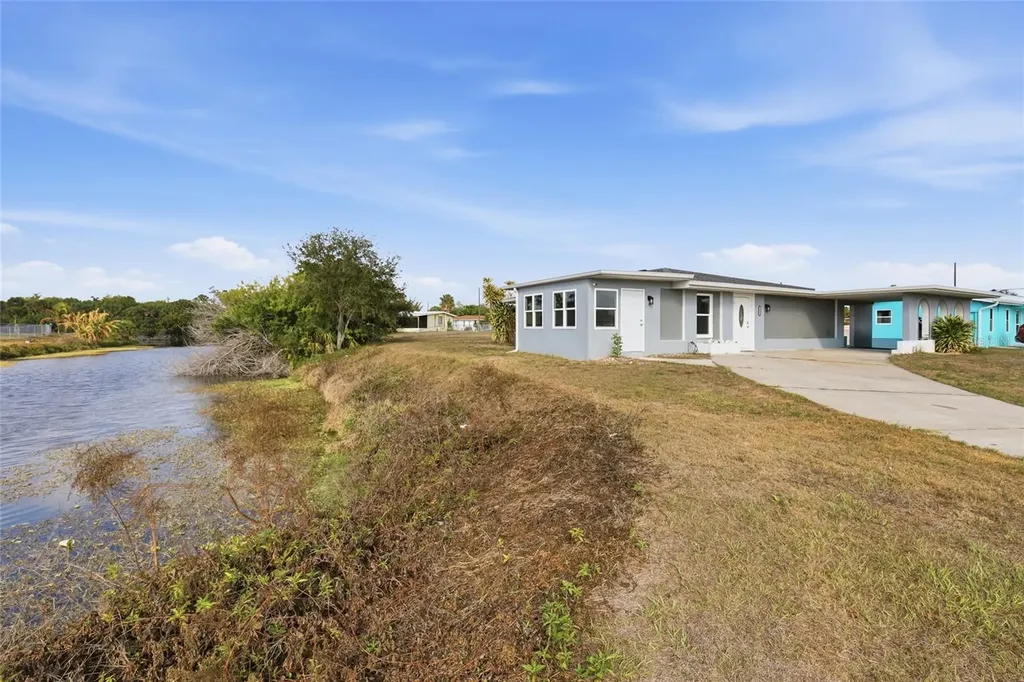 1621 Sheehan Boulevard Port Charlotte FL 33952