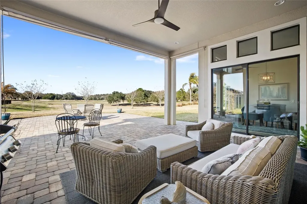 25620 Grandview Pointe Sorrento FL 32776