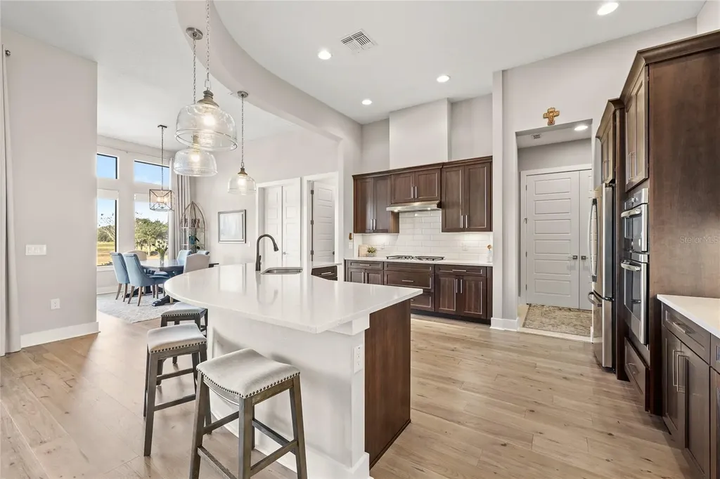 25620 Grandview Pointe Sorrento FL 32776