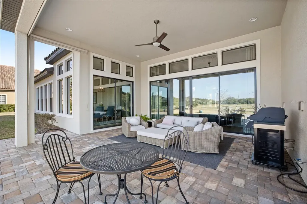 25620 Grandview Pointe Sorrento FL 32776