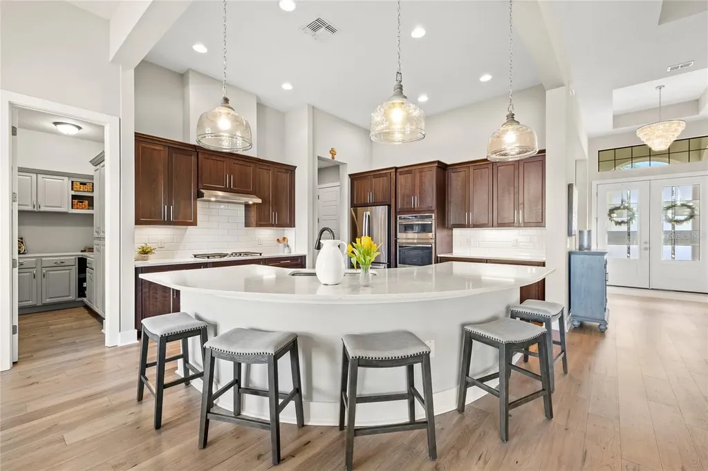 25620 Grandview Pointe Sorrento FL 32776