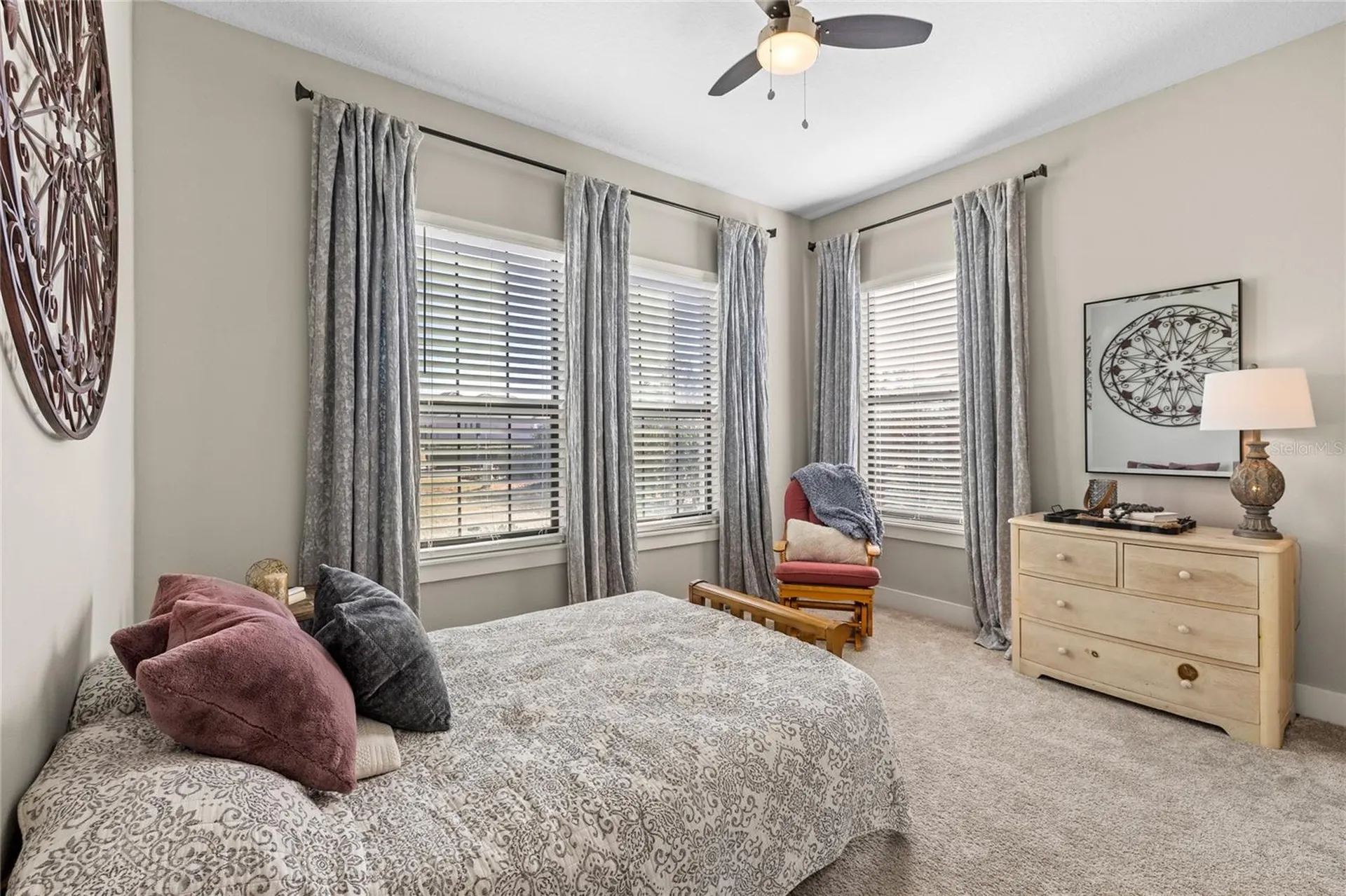 25620 Grandview Pointe Sorrento FL 32776