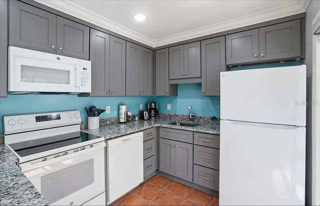 1325 Gulf Drive N Bradenton Beach FL 34217