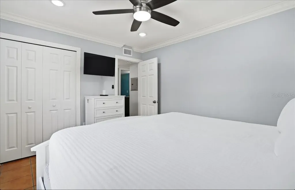 1325 Gulf Drive N Bradenton Beach FL 34217