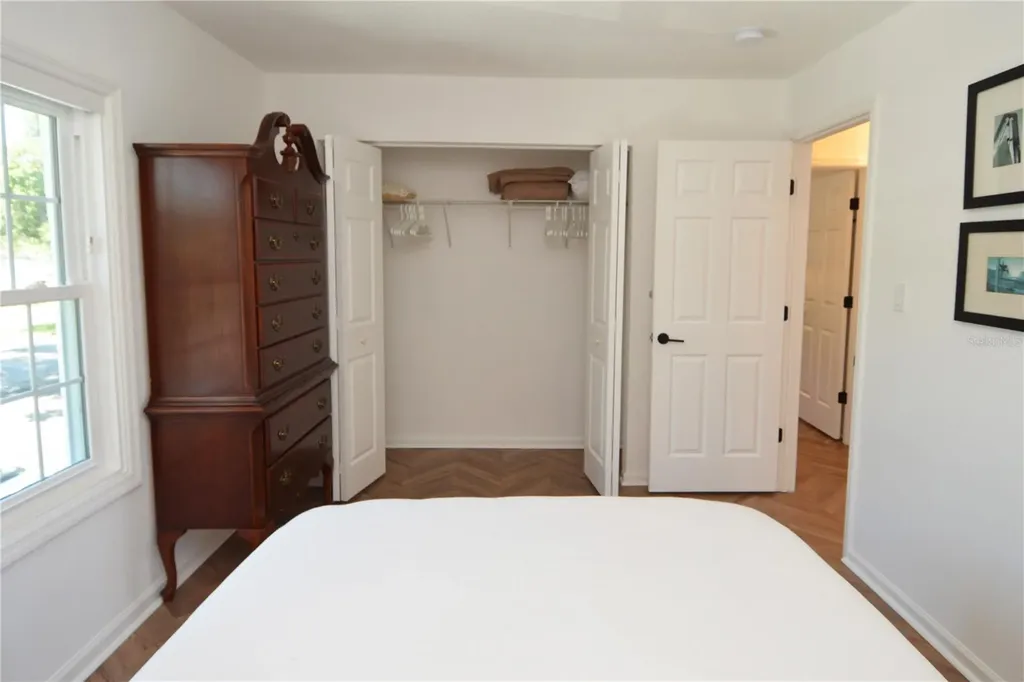 5048 Beach Drive SE St Petersburg FL 33705