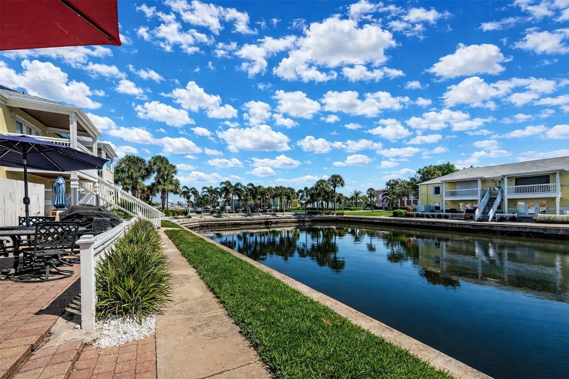 5048 Beach Drive SE St Petersburg FL 33705