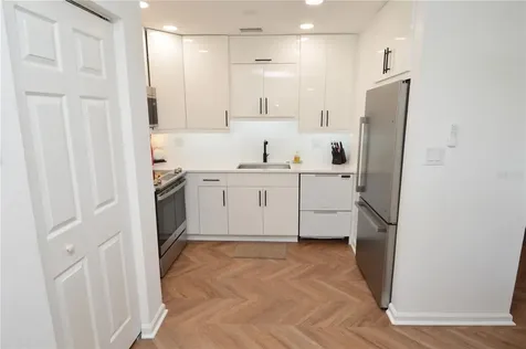 5048 Beach Drive SE St Petersburg FL 33705
