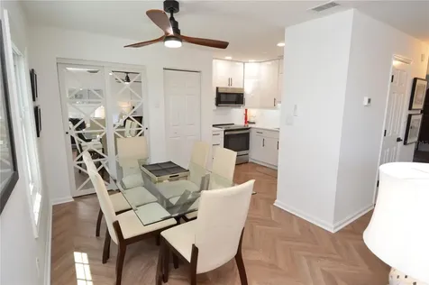 5048 Beach Drive SE St Petersburg FL 33705