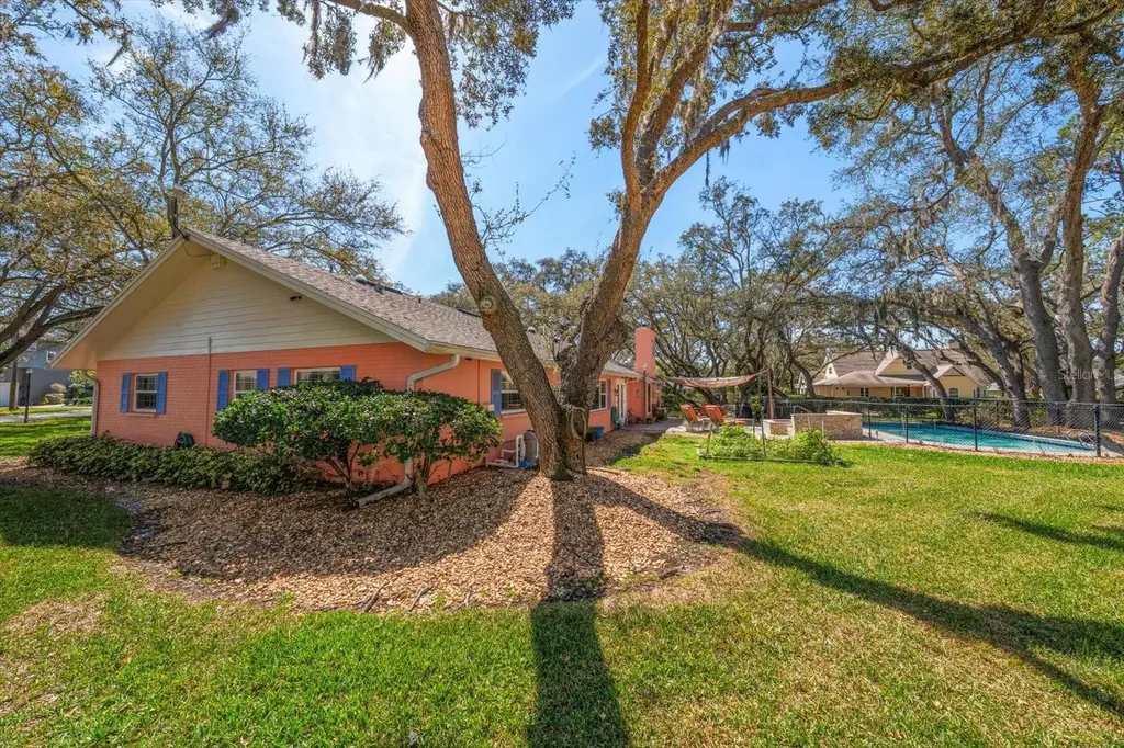 1921 Cardinal Road Dunedin FL 34698