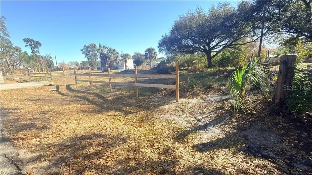 8395 Ebson Drive North Fort Myers FL 33917