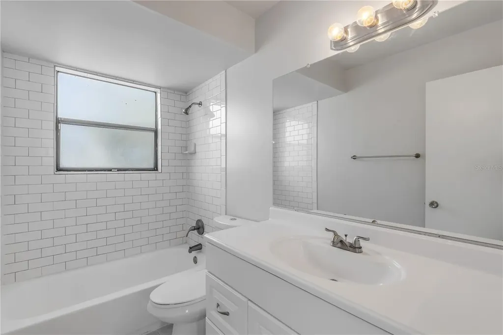 1124 Mill Run Circle Apopka FL 32703