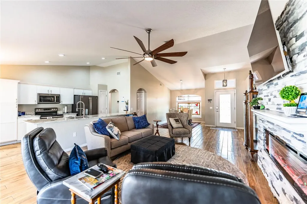 7144 Remington Oaks Loop Lakeland FL 33810