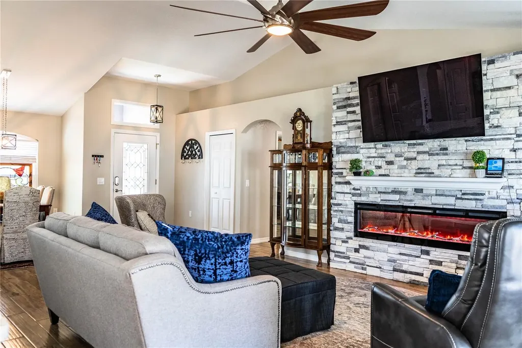 7144 Remington Oaks Loop Lakeland FL 33810