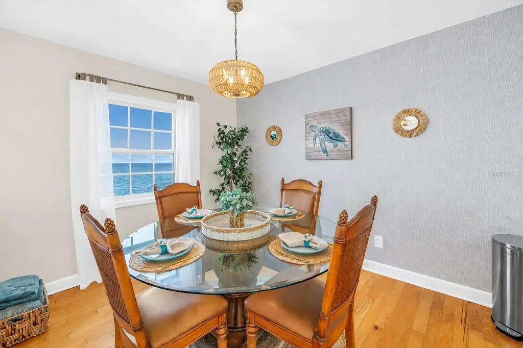 5102 Coquina Key Drive SE St Petersburg FL 33705