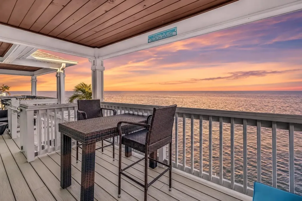 5102 Coquina Key Drive SE St Petersburg FL 33705