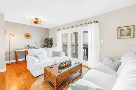 5102 Coquina Key Drive SE St Petersburg FL 33705