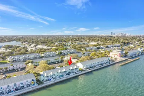 5102 Coquina Key Drive SE St Petersburg FL 33705