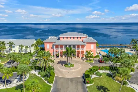 5102 Coquina Key Drive SE St Petersburg FL 33705