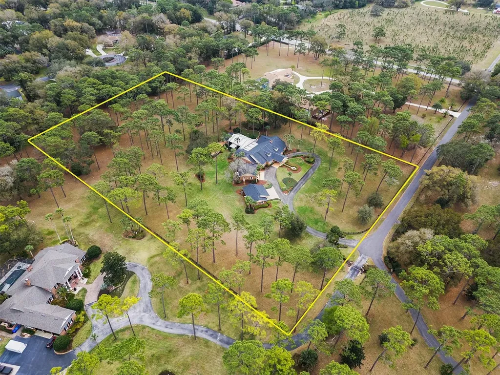 2333 Southern Pines Place Deland FL 32724