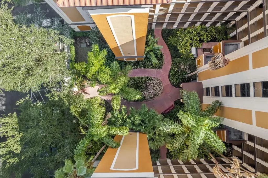 12527 Floridays Resort Drive Orlando FL 32821