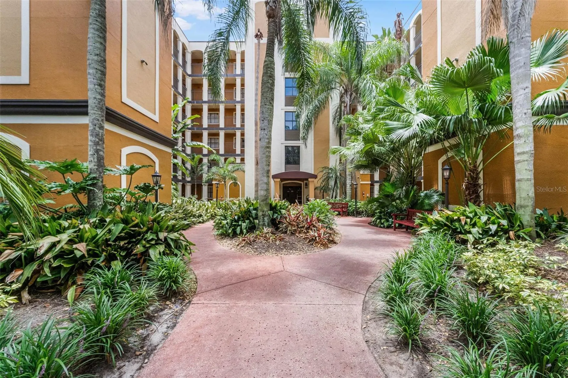 12527 Floridays Resort Drive Orlando FL 32821