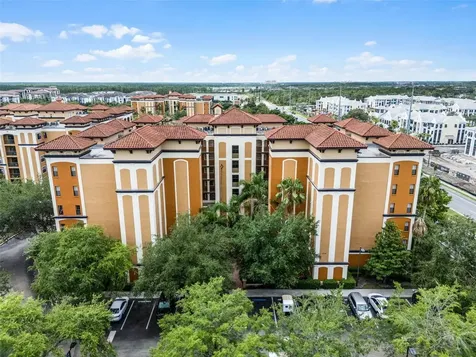 12527 Floridays Resort Drive Orlando FL 32821