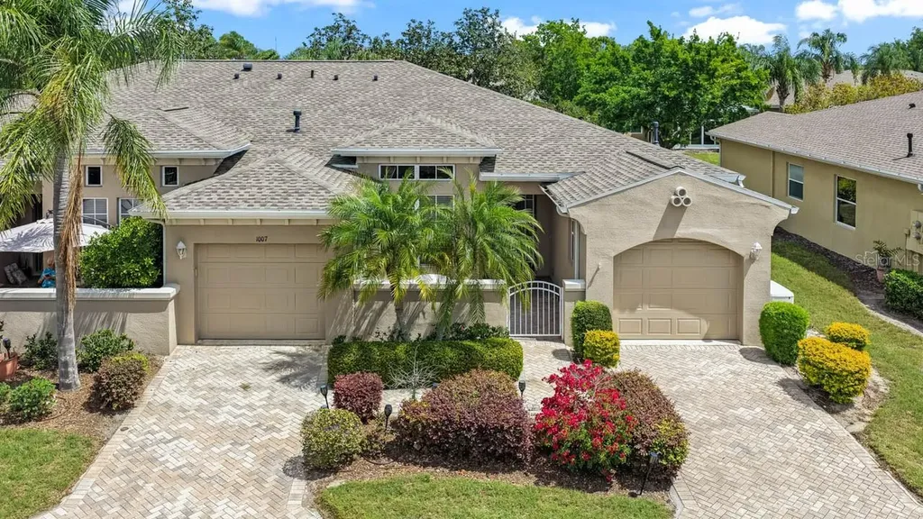 1007 Chelsea Greens Court Sun City Center FL 33573