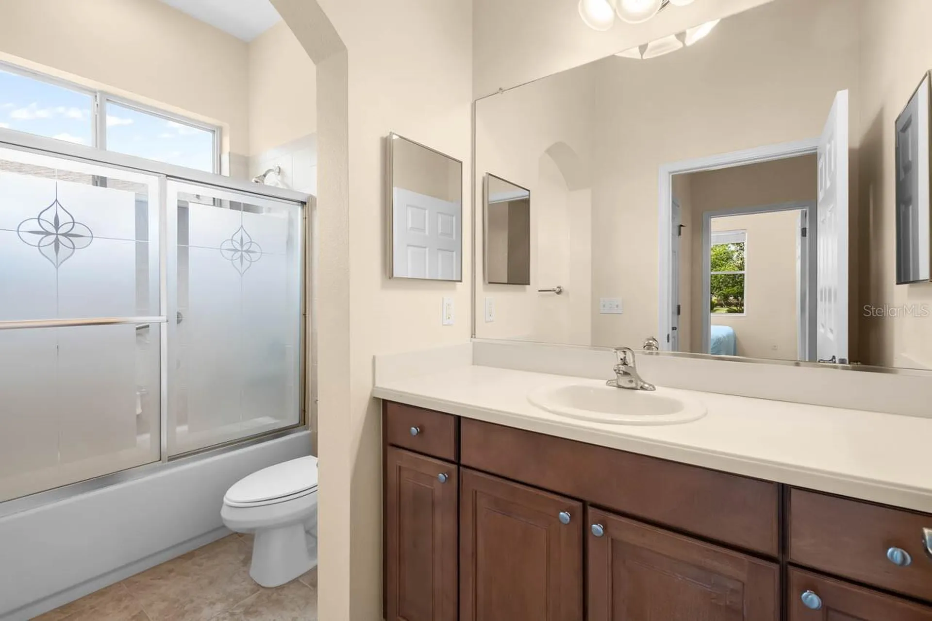 1007 Chelsea Greens Court Sun City Center FL 33573