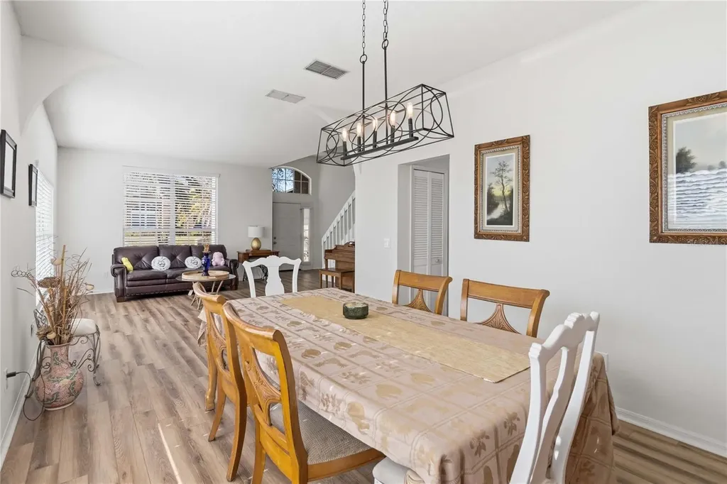 2419 Point O Woods Court Oviedo FL 32765