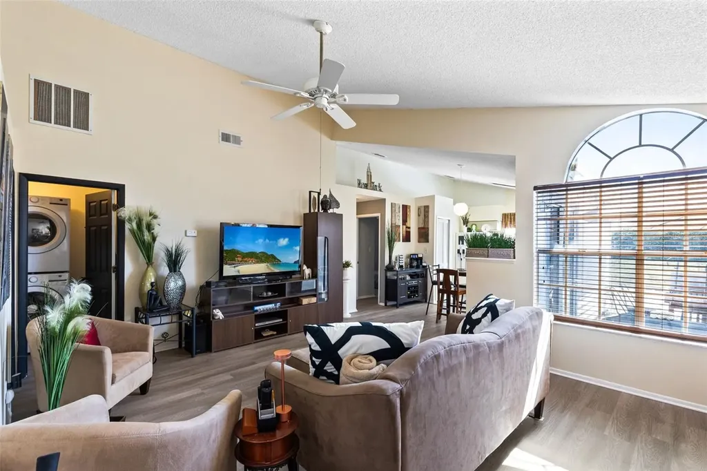 9808 Surrey Ridge Road Orlando FL 32825