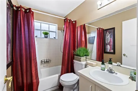 9808 Surrey Ridge Road Orlando FL 32825