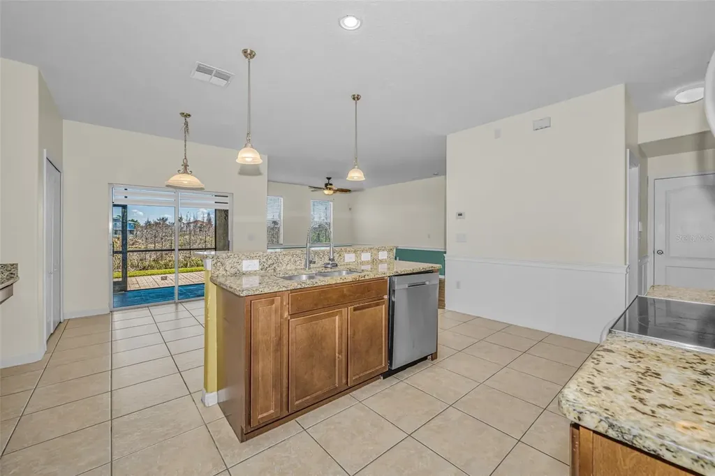 521 Vista Ridge Drive Ruskin FL 33570