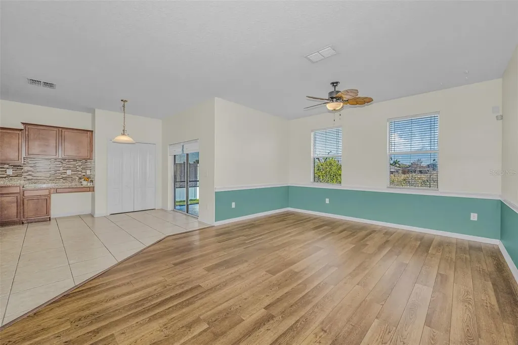 521 Vista Ridge Drive Ruskin FL 33570