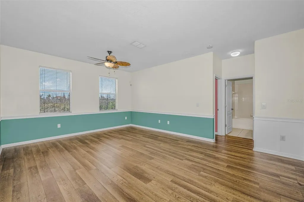 521 Vista Ridge Drive Ruskin FL 33570