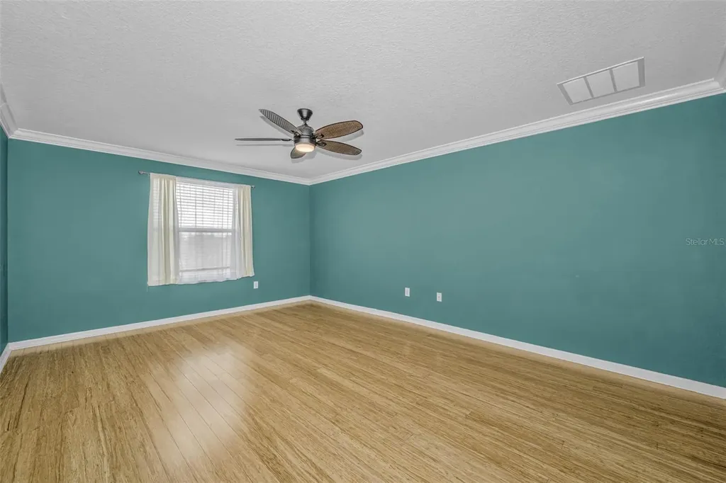 521 Vista Ridge Drive Ruskin FL 33570