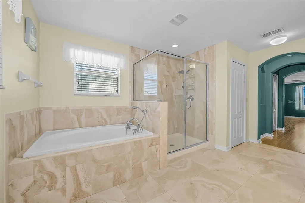 521 Vista Ridge Drive Ruskin FL 33570