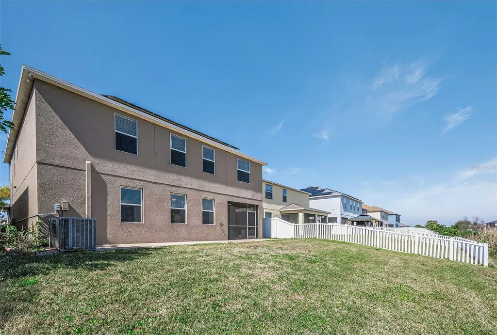 521 Vista Ridge Drive Ruskin FL 33570