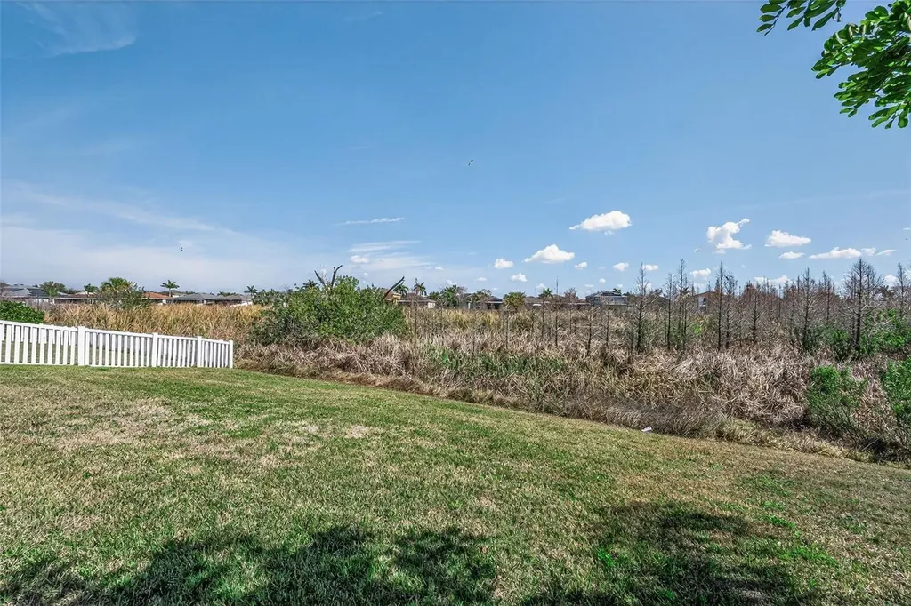 521 Vista Ridge Drive Ruskin FL 33570