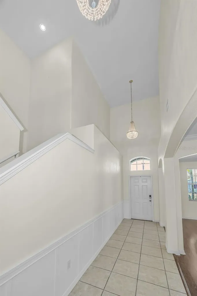 521 Vista Ridge Drive Ruskin FL 33570