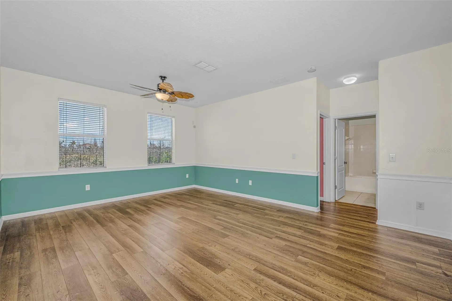 521 Vista Ridge Drive Ruskin FL 33570
