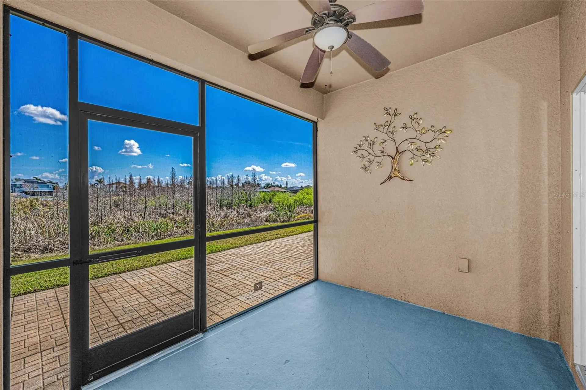 521 Vista Ridge Drive Ruskin FL 33570