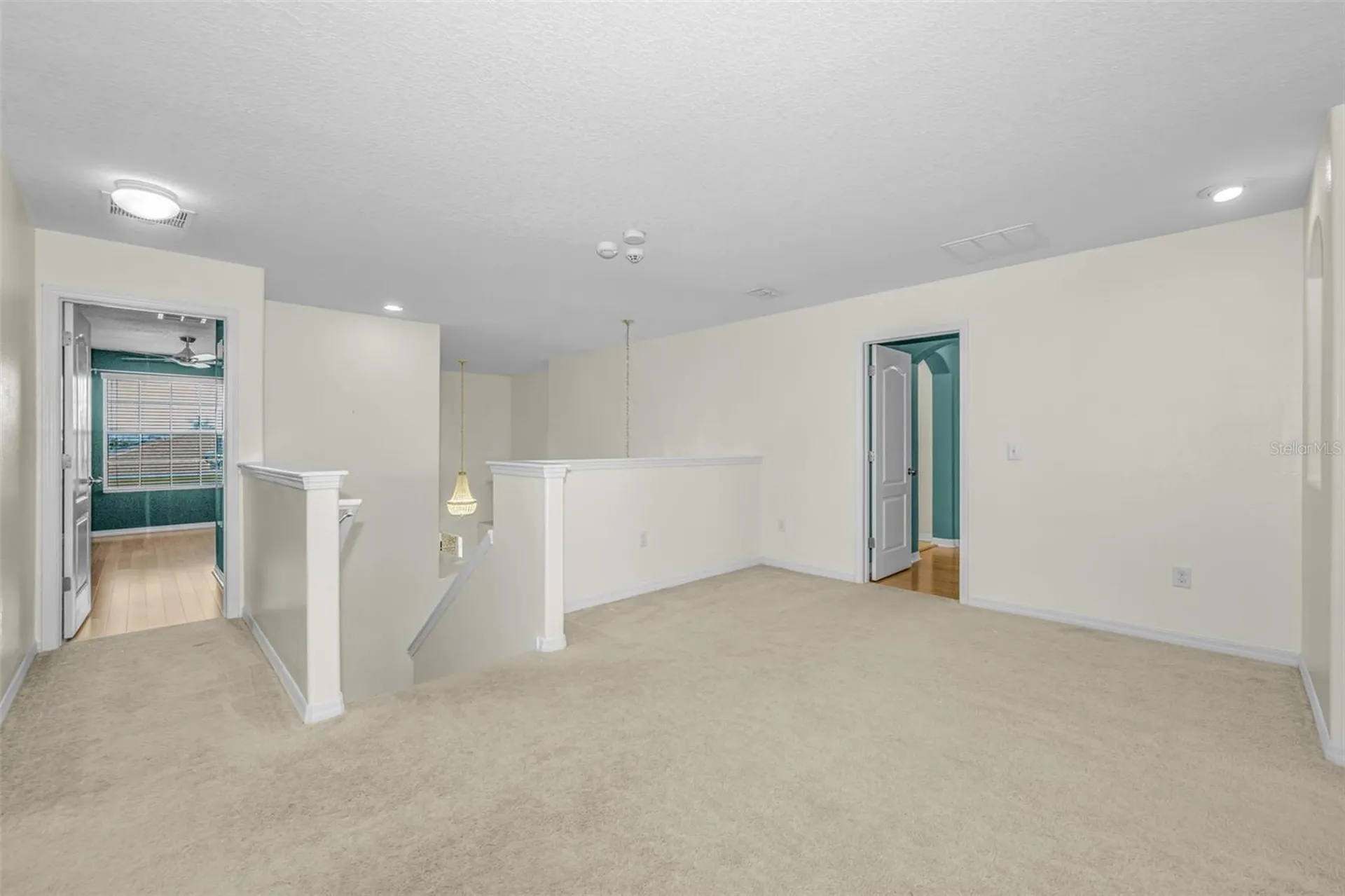 521 Vista Ridge Drive Ruskin FL 33570