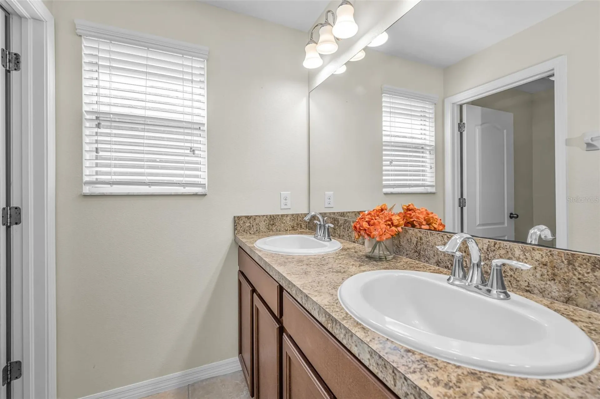 521 Vista Ridge Drive Ruskin FL 33570