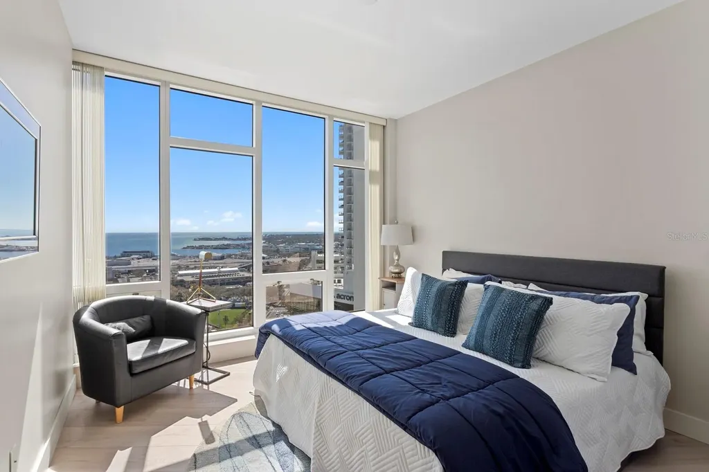 175 1st Street S St Petersburg FL 33701